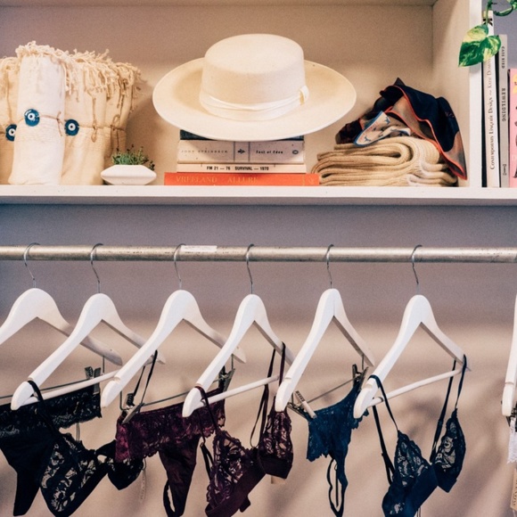 Valentine black NYC by jonas & brown bra lace size XS wireless NWT - Picture 8 of 11